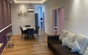 Cameron Homestay Adik Aisyah Purple Romance for Islam
